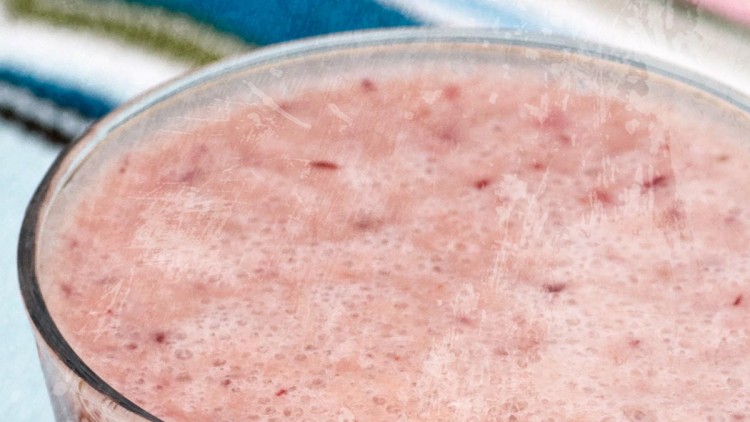 Cranberry, Banana and Green Tea Smoothie