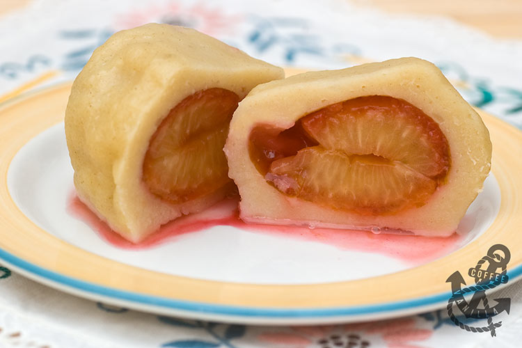 Polish dumplings with plum filling recipe