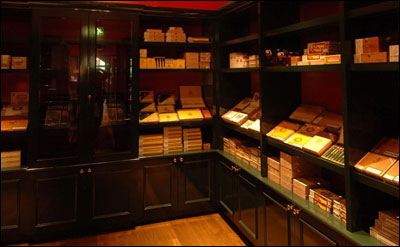 cigar shop, wine shop at Boisdale of Canary Wharf