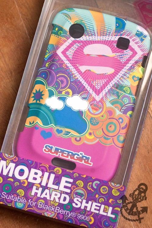 BlackBerry 9900 hard shell Supergirl case