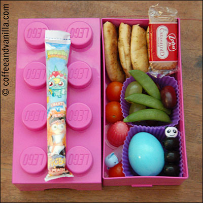 Moshi Monsters Frubes and blue coloured egg