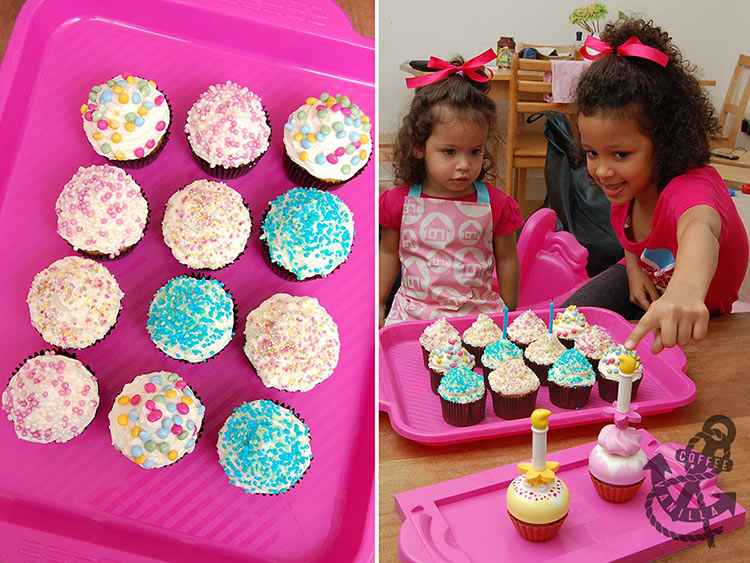 Lego Duplo set with cupcakes