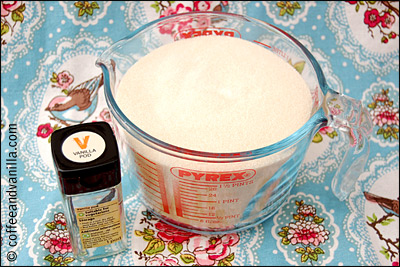 ingredients for vanilla sugar