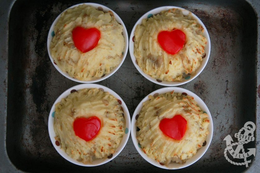 chicken and lentil ramekin dish hotpots