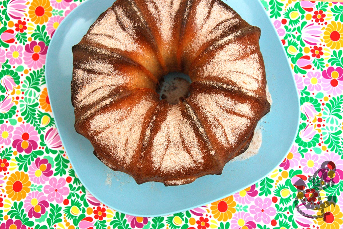 Cinnamon & Nutmeg Bundt Cake / Babka z Cynamonem i Gałką Muszkatałową