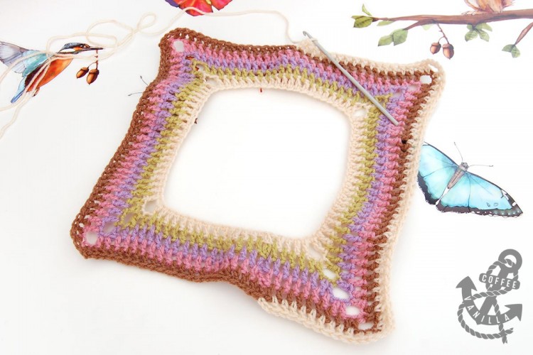 easy crochet poncho pattern