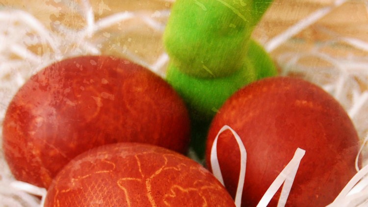 Easter Eggs Dyed with Lace & Onion Skin