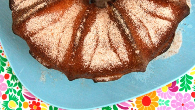 Cinnamon & Nutmeg Bundt Cake / Babka z Cynamonem i Gałką Muszkatałową