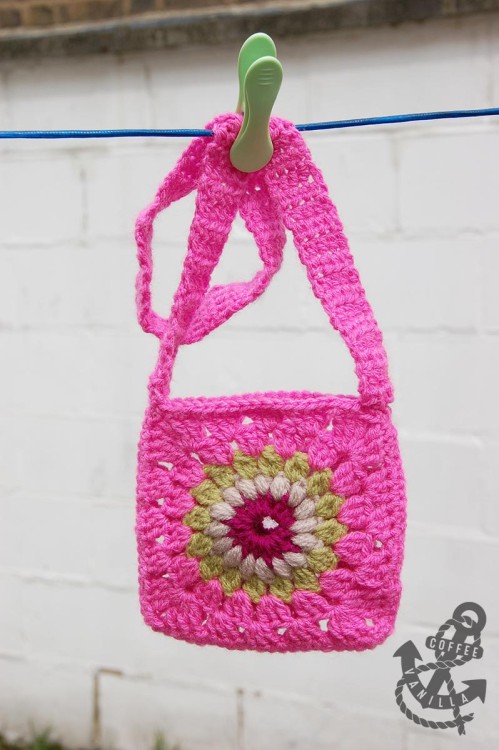 Boho Fringe Granny Square Crochet Purse – Mama In A Stitch