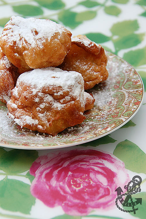 traditional Polish doughnuts made out of steamed dough