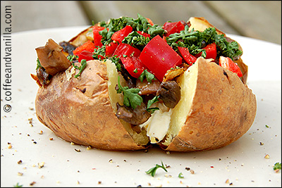 very easy jacket potato with mushrooms