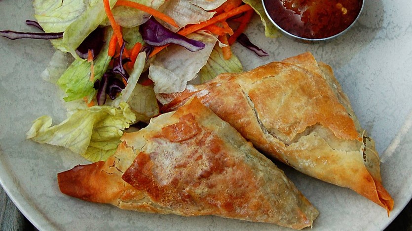 Easy Baked Vegetarian Samosas with Carrots and Peas