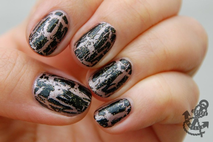 black crackle nail polish ideas