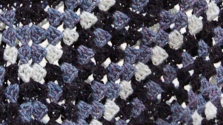 Men’s Classic Poncho – Free Crochet Pattern