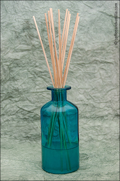 DIY oil reed diffuser homemade air freshener