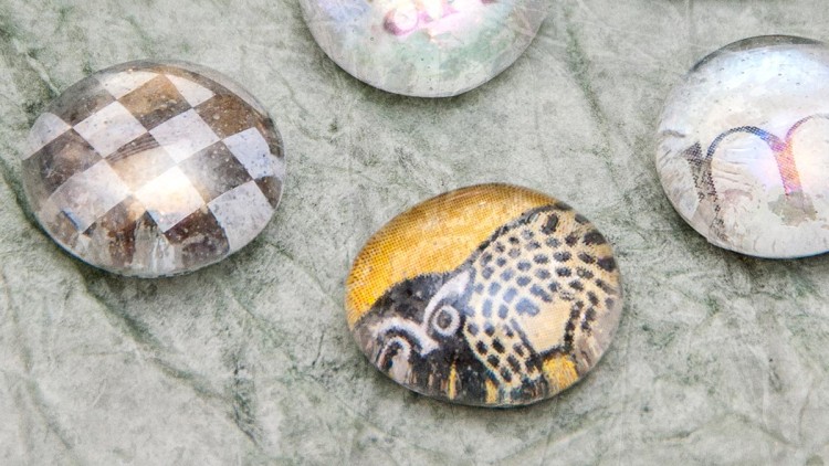 Decorated Glass Pebbles – Kids’ Craft Ideas