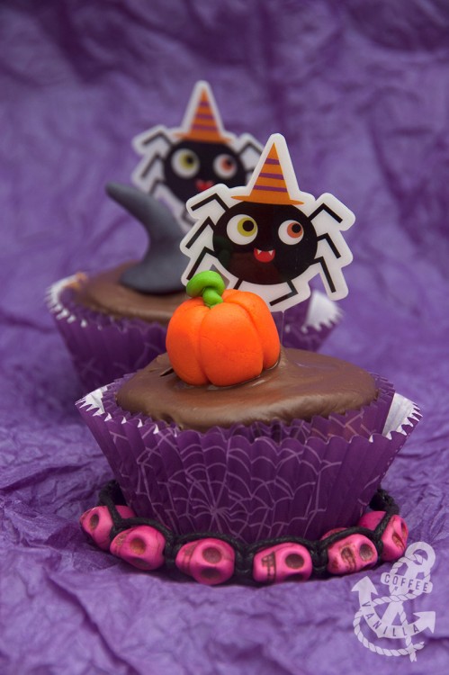 Halloween cupcakes fairy cakes muffins scary poppy seeds chocolate icing