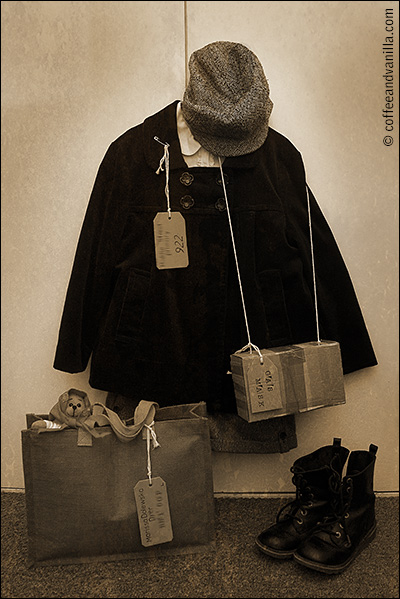 kids children WW2 dress up school history WWII Evacuee Outfit with Gas Mask Box & Ration Booklet