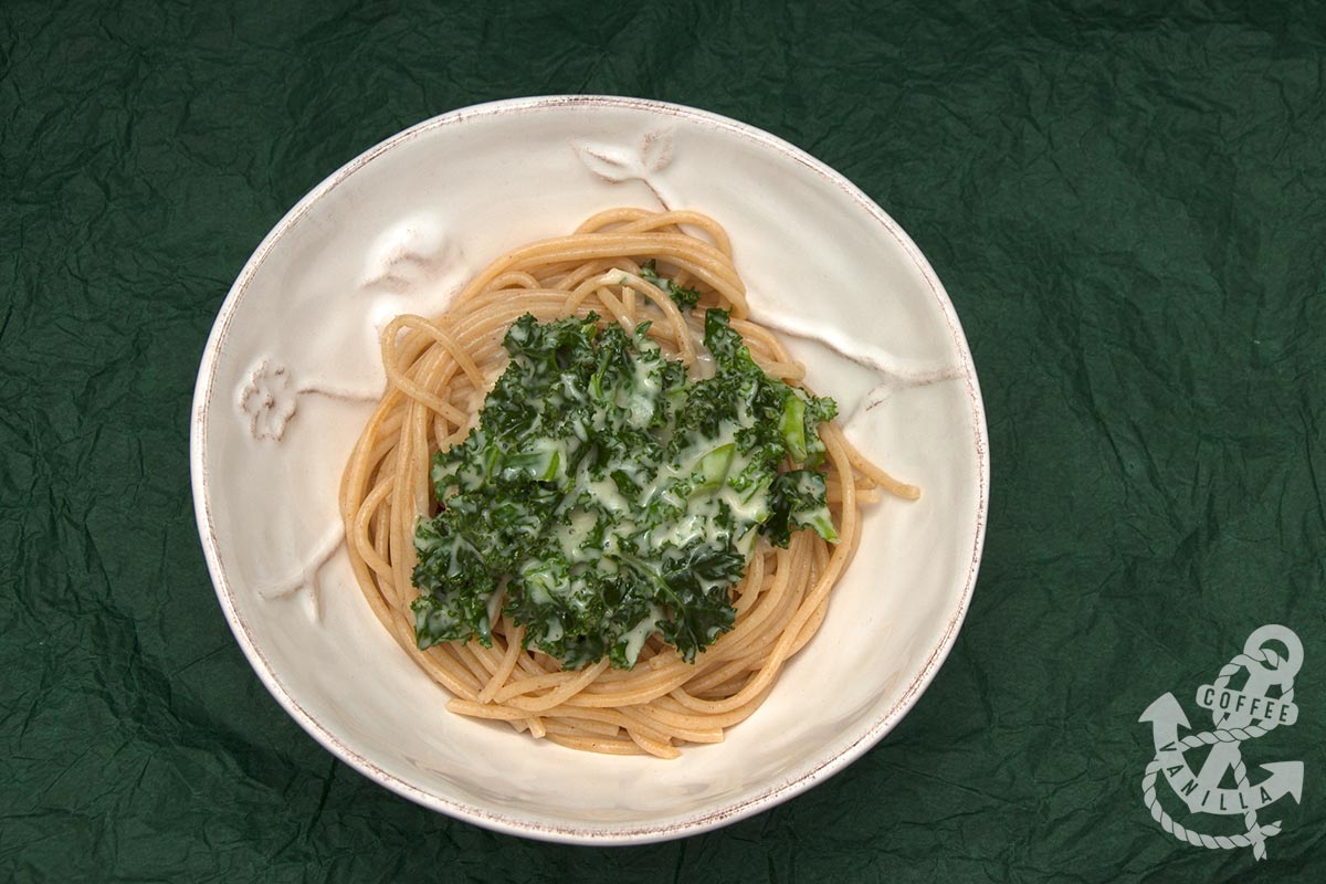Easy Garlicky Kale Sauce for Pasta, Rice and Other Grains » Coffee & Vanilla