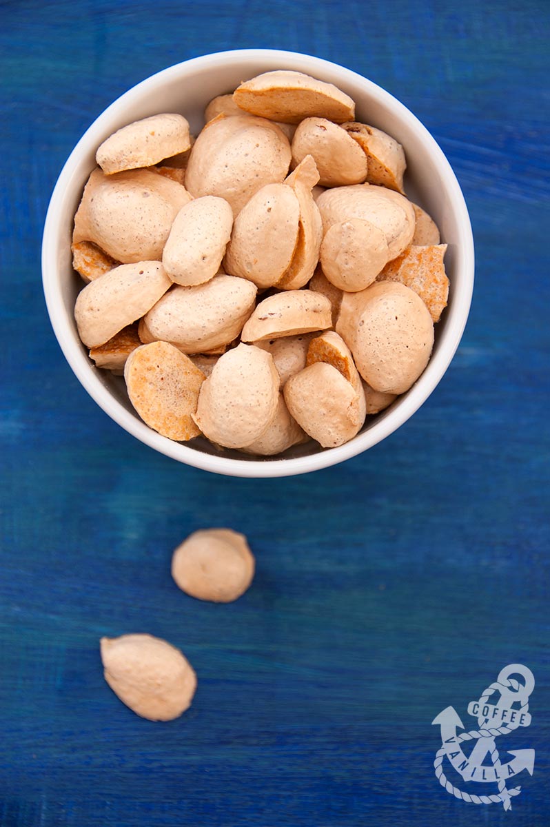 Sticky Honey & Sugar Coated Roasted Almonds & Pecan Nuts » Coffee & Vanilla