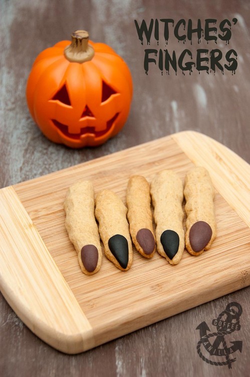 halloween finger sugar cookies