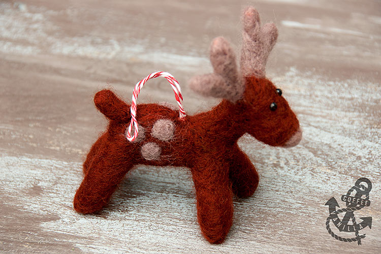 felt reindeer ornament pattern