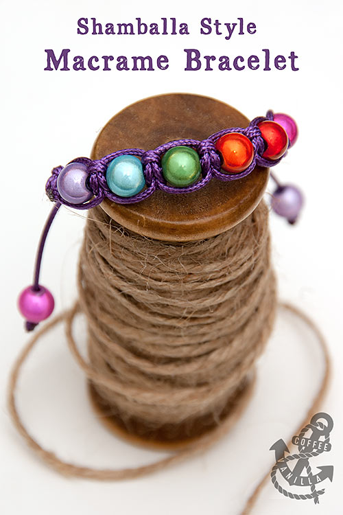 Easy Shamballa Style Macrame Bracelet with Cat's Eye Beads