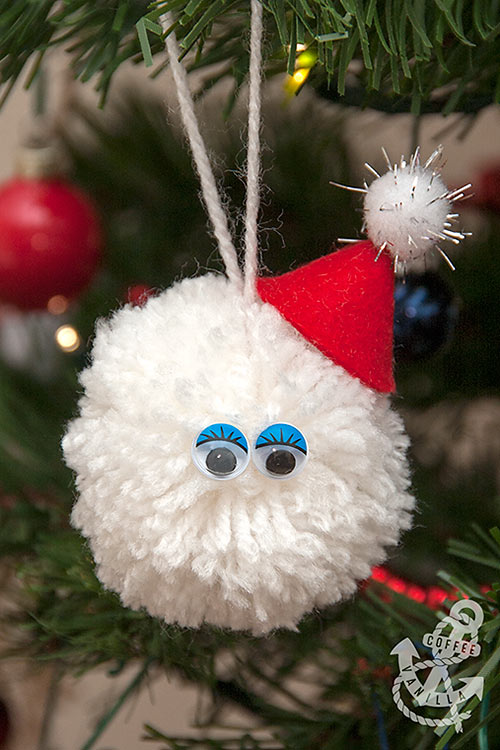 pompom Santa pompom snowball kids craft idea for Christmas