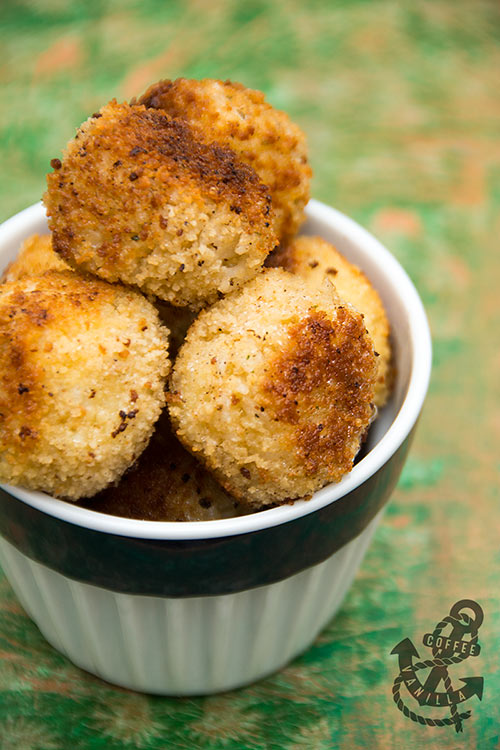 Italian tapas deep fried stuffed rice balls