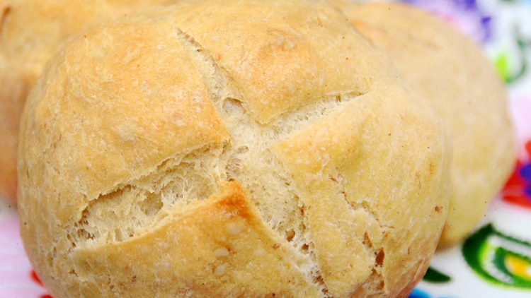 Kajzerki / Kaiser Rolls – Extremely Easy No Knead Homemade Yeast Bread Rolls